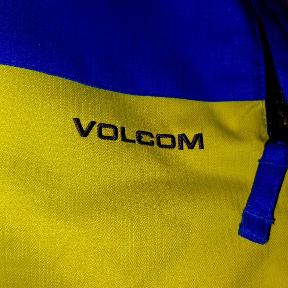 Volcom snowboarding jacket